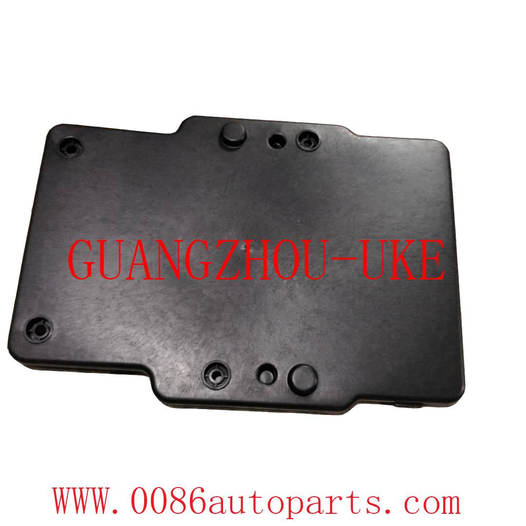 ENGINE COMPUTER  COVERING  PLATE      - 
